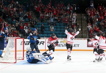 Canada beats gritty Finns